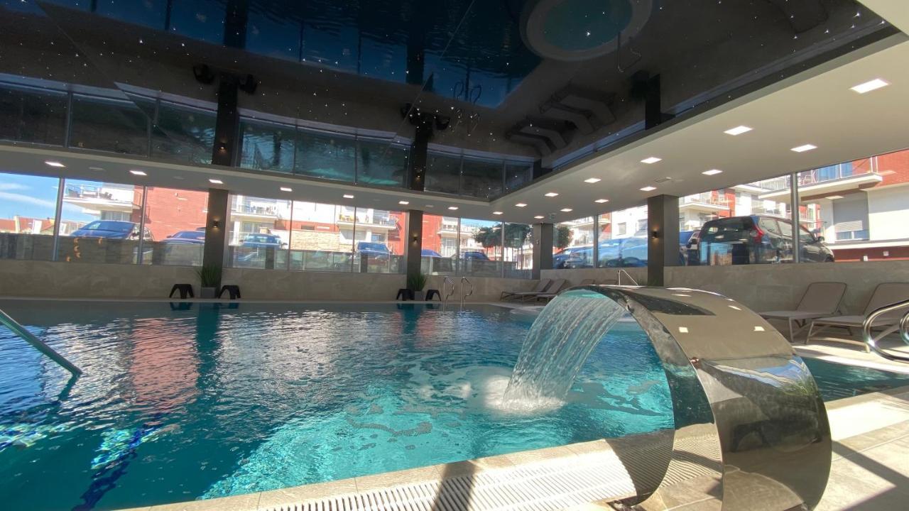 Apartament Magma Z Basenem Morska Klifowa Rewal Buitenkant foto